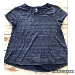 Textured fabric tee